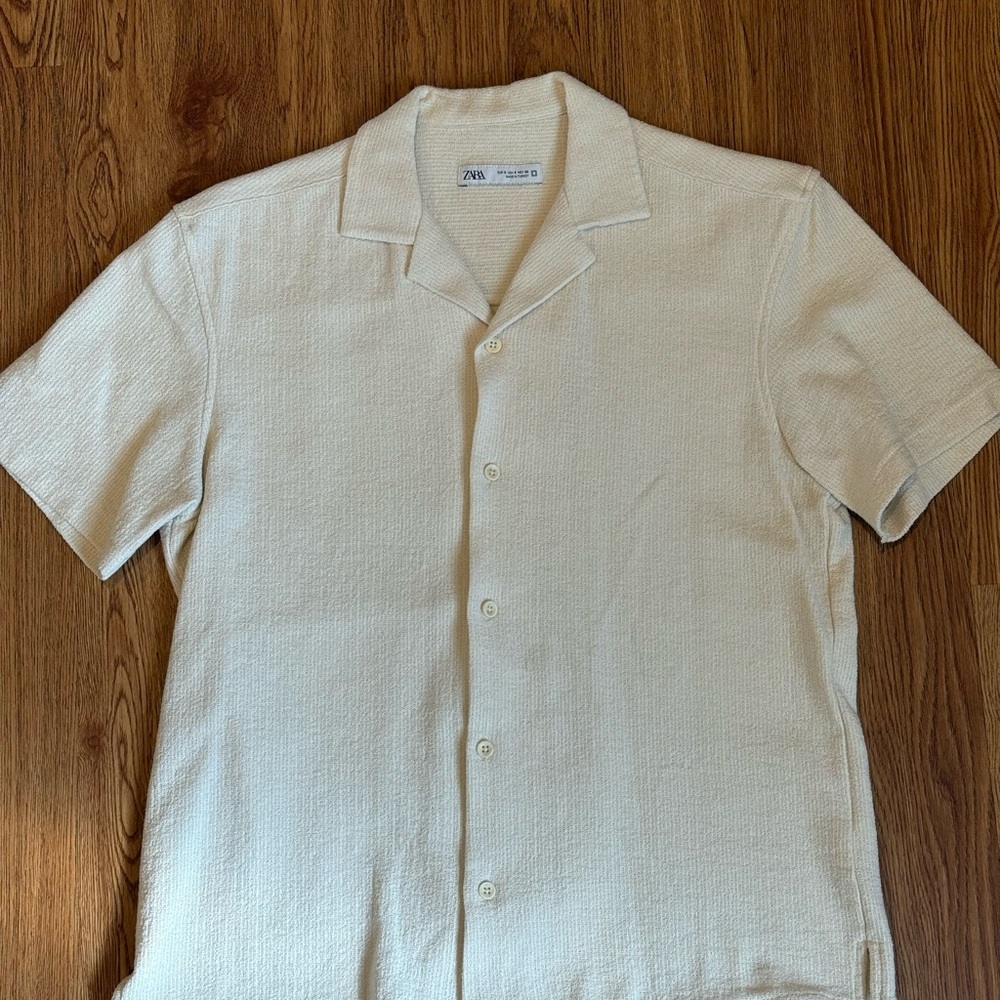 Zara Men's Cream Button Down Shirt